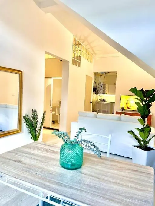 Casa Luz Boutique, Live Local! Apartment Medellin 0*,  Colombia